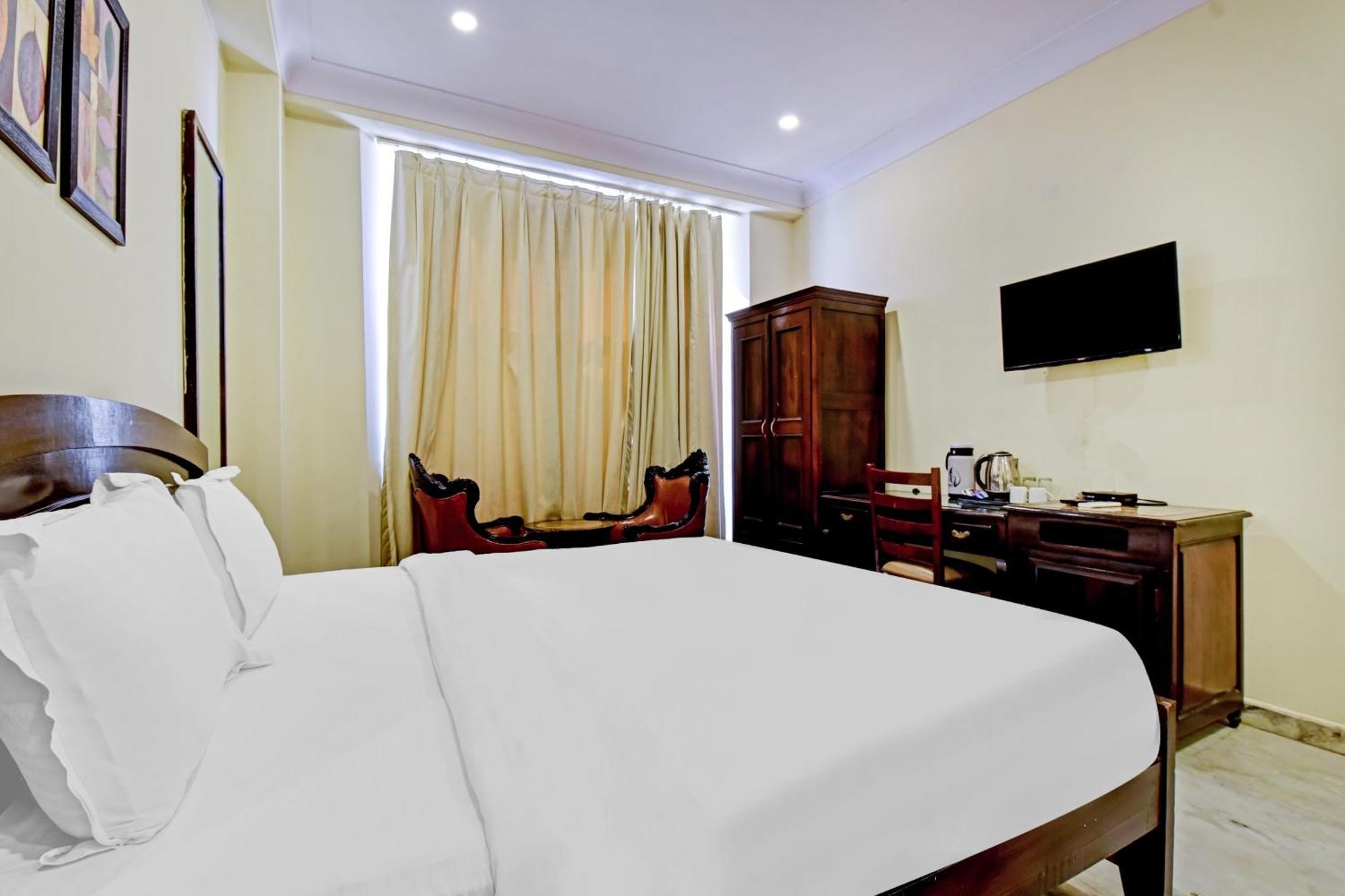 Collection O Hotel Four Boutique Kukas Экстерьер фото