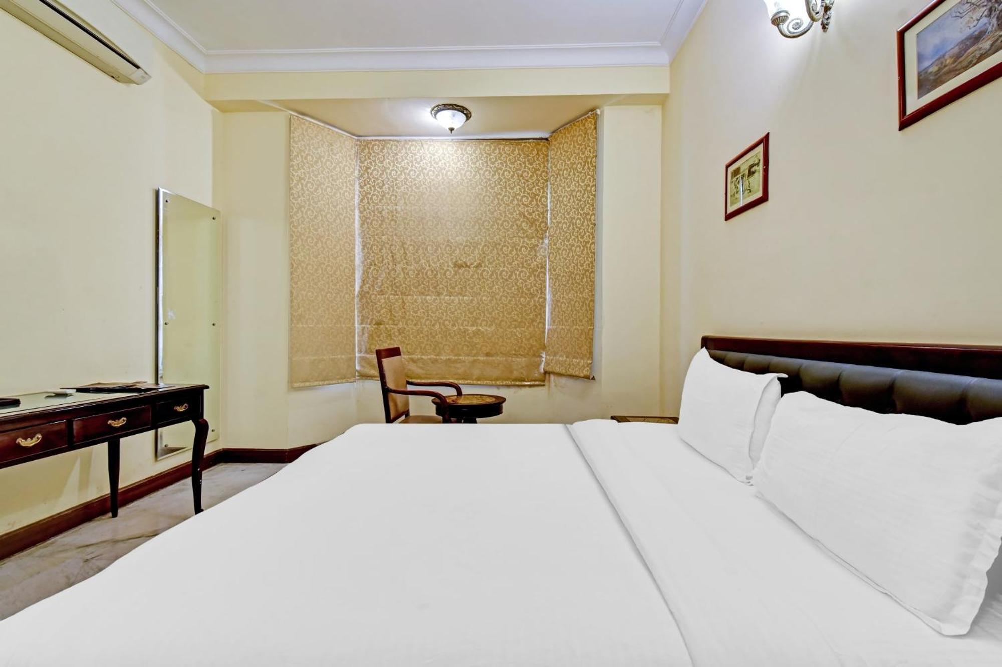 Collection O Hotel Four Boutique Kukas Экстерьер фото