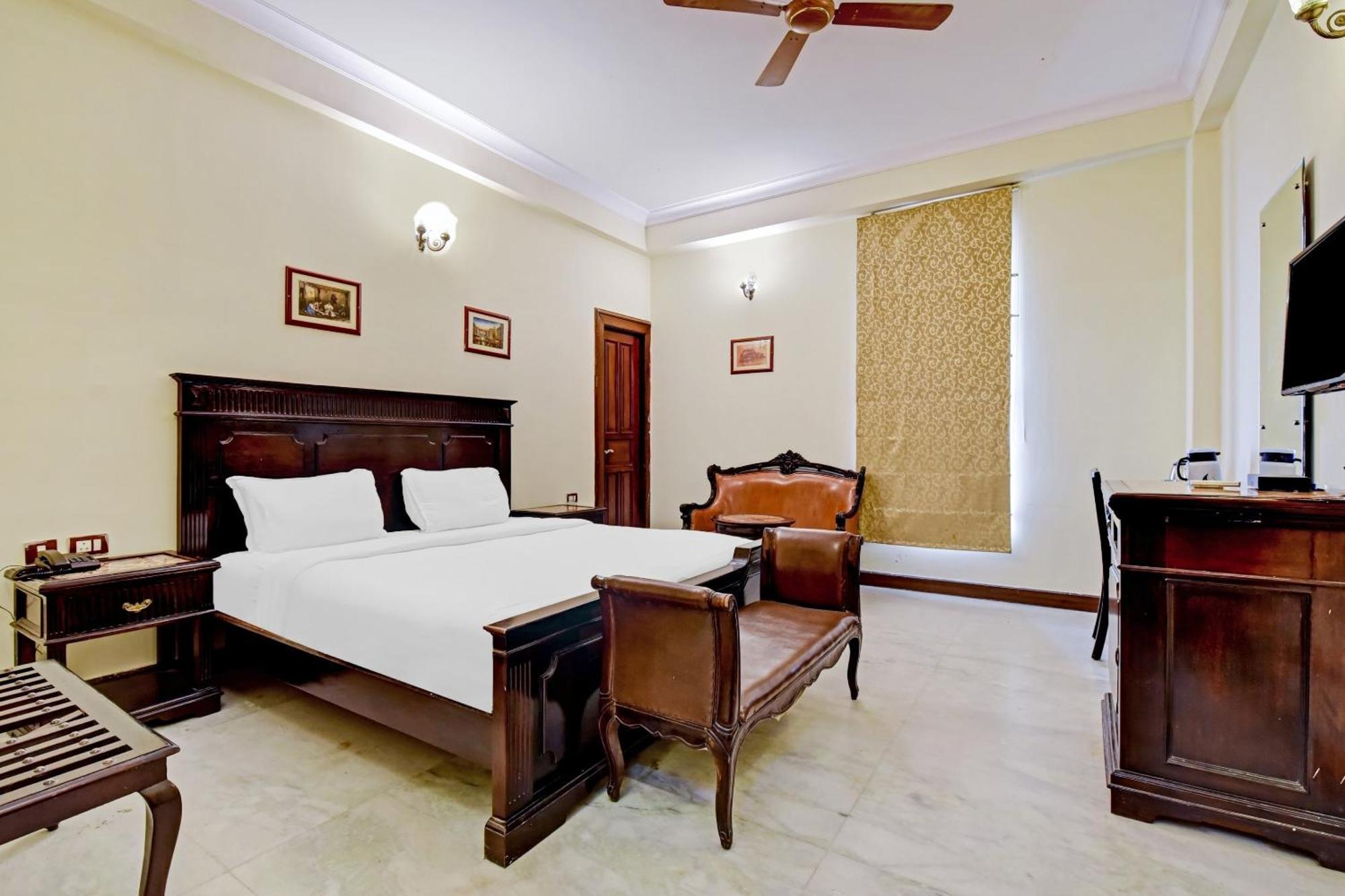 Collection O Hotel Four Boutique Kukas Экстерьер фото