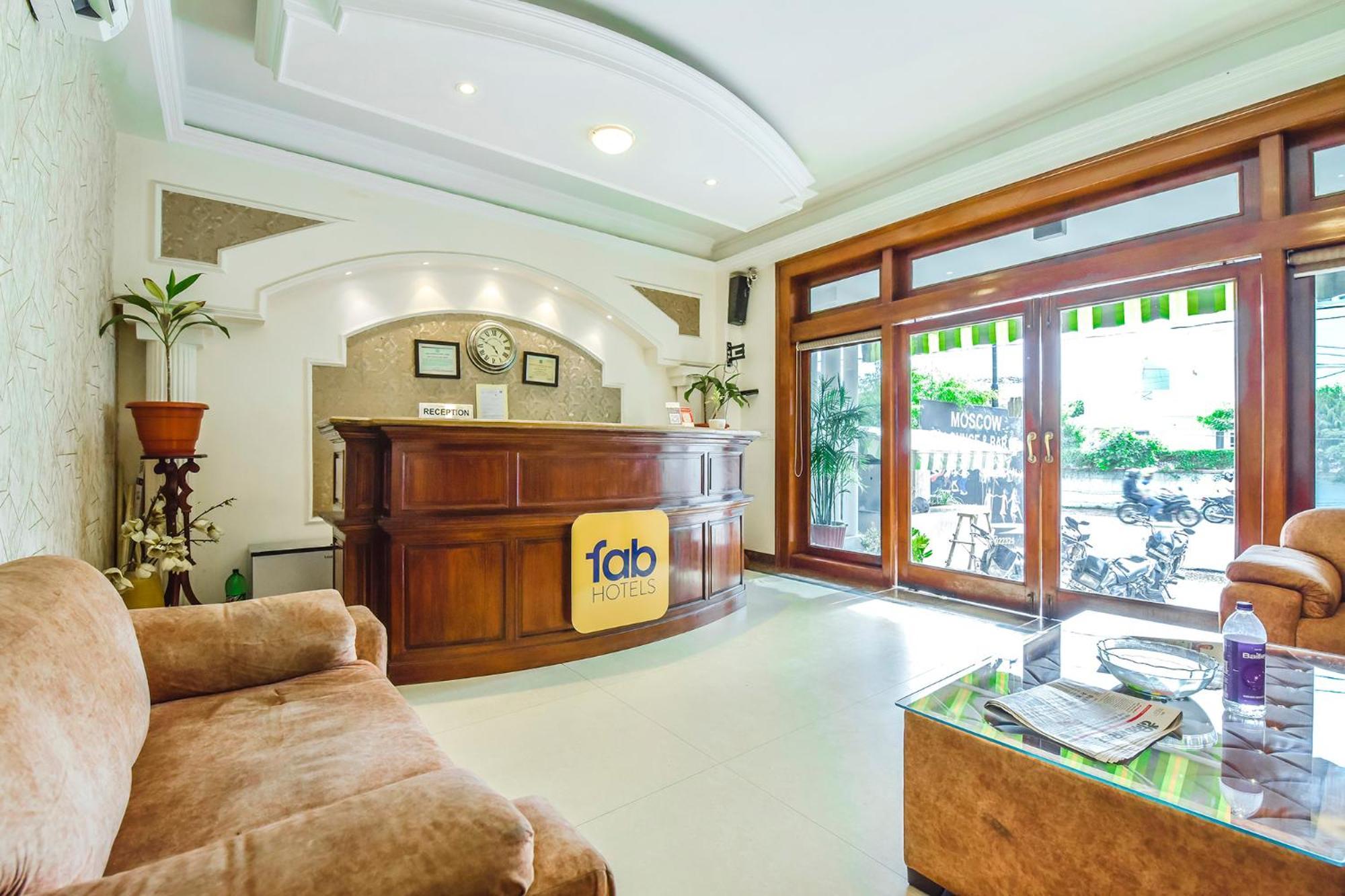 Collection O Hotel Four Boutique Kukas Экстерьер фото